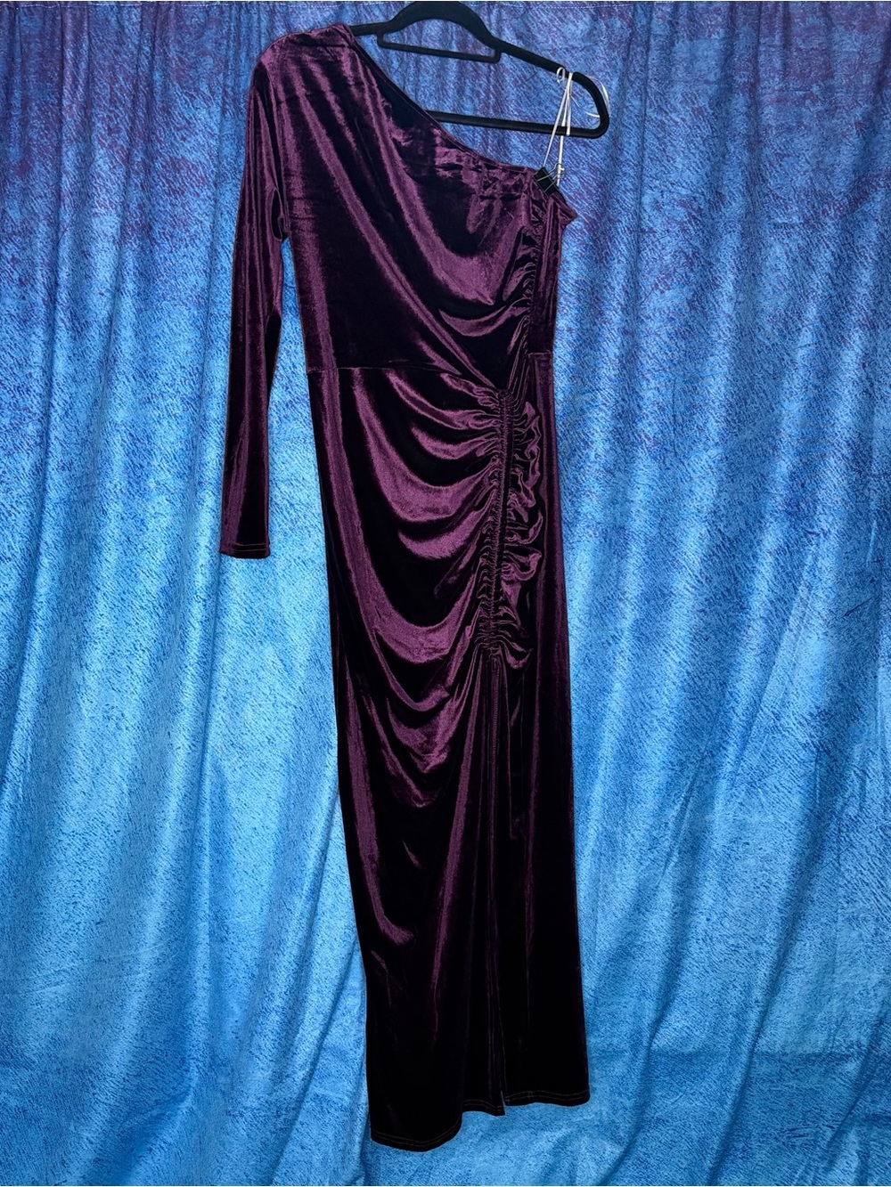 Elegant One-Shoulder Velvet Evening Dress - Deep Plum